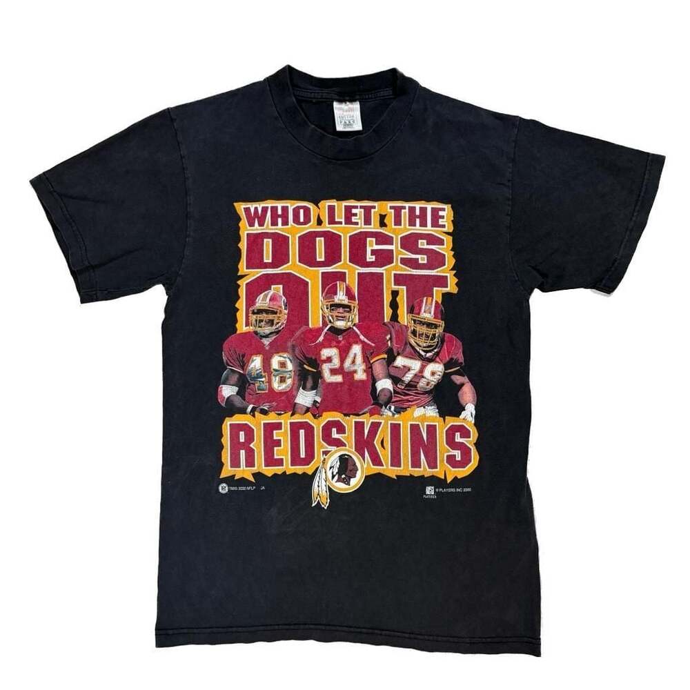 Vintage 2000 Washington Redskins Who Let The Dogs Out Graphic T-Shirt